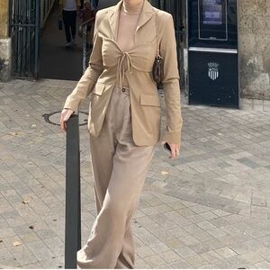 Stylish Beige Blazer from Italy